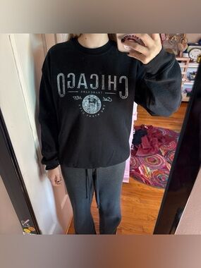 Black Chicago Crewneck Sweatshirt - Classic Graphic